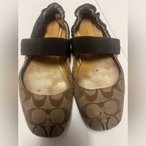 Vintage Coach ballerina flats